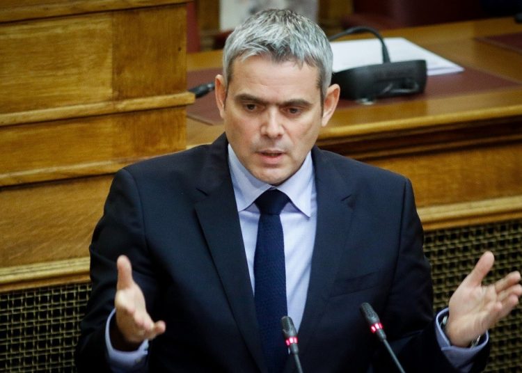 Ένα βήμα πριν τη διασωλήνωση ο Κώστας Καραγκούνης – Συγκλονίζουν τα λόγια του