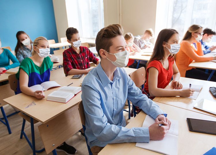 Δήμος Πύργου: Καλεί σε αντίδραση και ζητά κλείσιμο σχολείων με κρούσματα