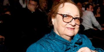 Πέθανε η Ροζίτα Σώκου, νοσηλευόταν με κορωνοϊο