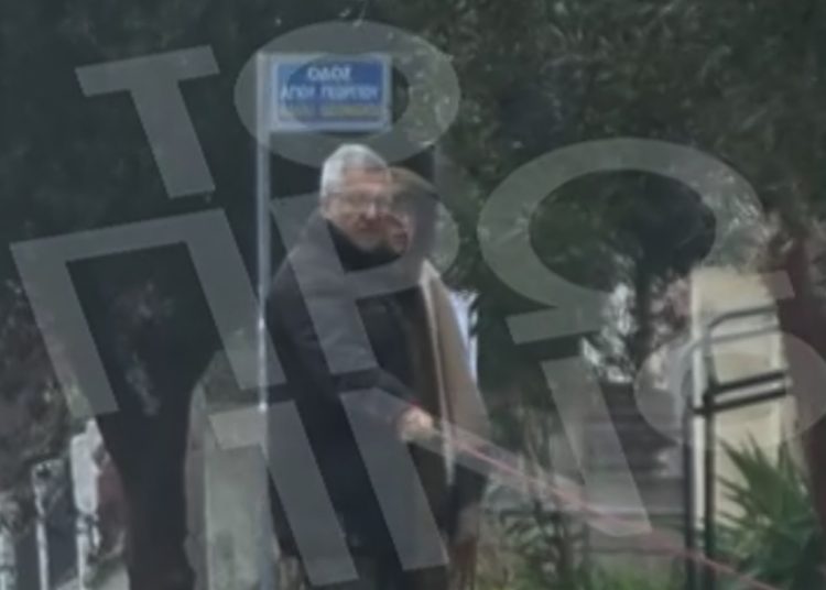 Στάθης Παναγιωτόπουλος: Η πρώτη έξοδος χέρι χέρι με τη σύζυγό του, μια μέρα αφού αφέθηκε ελεύθερος