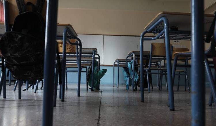 Μαθητής θετικός στον κορωνοϊό πήγε στο σχολείο για να μην χάσει την εκδρομή