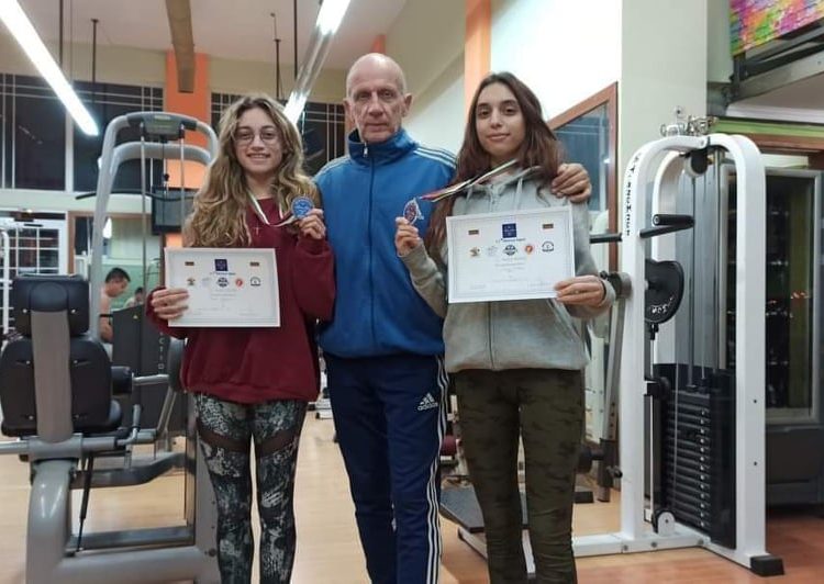 Taekwondo: Μια ακόμα επιτυχία για τις αδελφές Τρίμμη στη Βουλγαρία