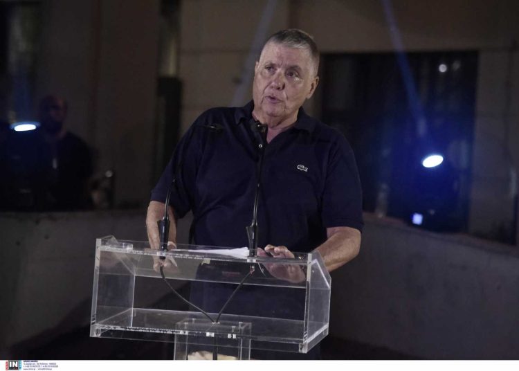 Διασωληνώθηκε ο Γιώργος Τράγκας