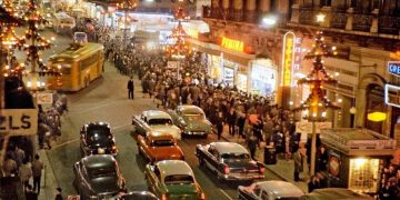 Πως ήταν η Χριστουγεννιάτικη Αθήνα πριν από 55 χρόνια; Υπέροχες φωτογραφίες!