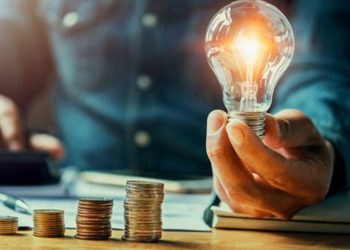 Ρεύμα: Βοήθημα επανασύνδεσης έως και 6.000 ευρώ – Τα εισοδηματικά και περιουσιακά κριτήρια