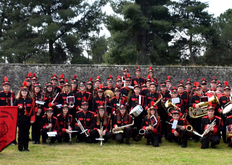 Εορταστική συναυλία της Φιλαρμονικής Λεχαινών την Κυριακή 12 Δεκεμβρίου