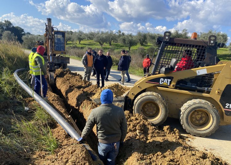 Κάστρο Κυλλήνης: Ξεκίνησε η αντικατάσταση του παλιού δικτύου ύδρευσης 