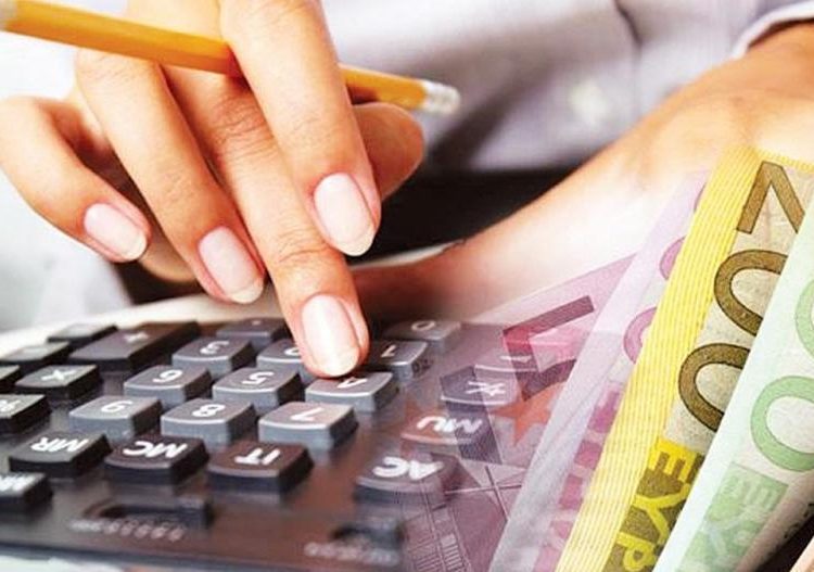 Κατώτατος μισθός: Τα βασικό σενάριο και τα βήματα για τη 2η αύξηση