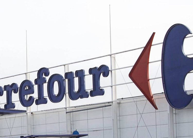 Carrefour: Επιστρέφουν στην Ελλάδα μετά από 10 χρόνια – Ο ρόλος του Βαρδινογιάννη και τα σχέδια