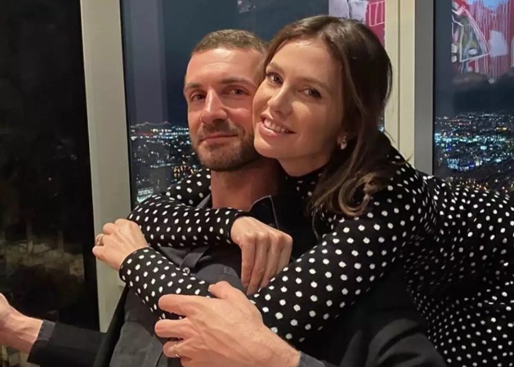 Σταύρος Νιάρχος και Ντάσα Ζούκοβα σε σπάνιο στιγμιότυπο από την προσωπική τους ζωή