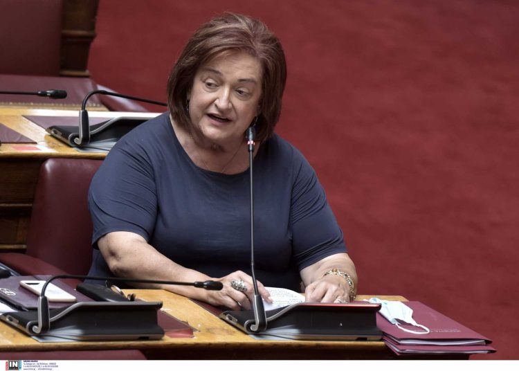 Στο νοσοκομείο σε σοβαρή κατάσταση η Μαριέττα Γιαννάκου