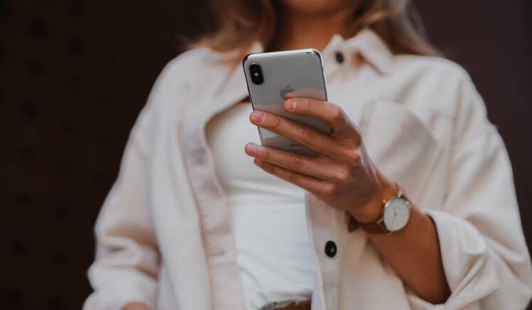 Απαλλαγή από τα τέλη κινητής τηλεφωνίας: Πώς υποβάλλεται η αίτηση στο mobilefees.gov.gr -Τα 5 βήματα