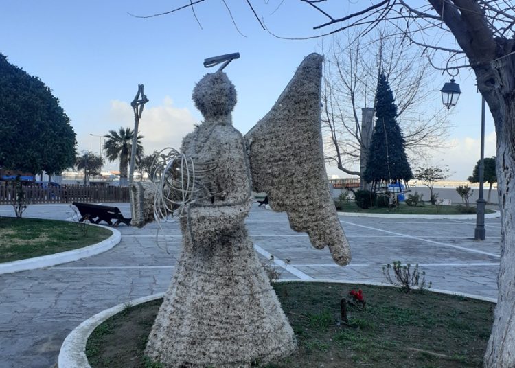 ΔΗΜΟΣ ΠΥΡΓΟΥ: Στο Κατάκολο έχουν ακόμα Χριστούγεννα