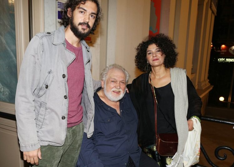 Αλέξανδρος Καζάκος: Ο «άγνωστος» 22χρονος γιος του Ηλείου Κώστα Καζάκου και της Τζένης Κόλλια