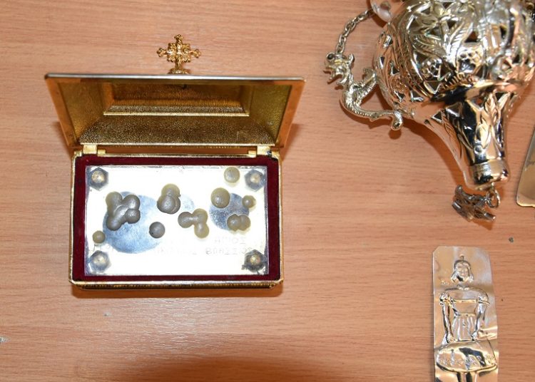 Από Αμαλιάδα και Πάτρα οι κλέφτες της λειψανοθήκης του Αγίου Χαράλαμπου