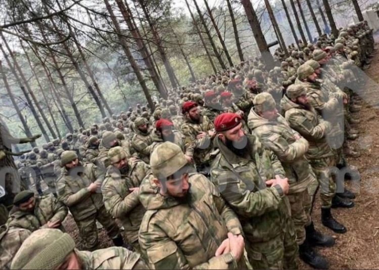 Πόλεμος στην Ουκρανία: Ο Τσετσένος ηγέτης Καντίροφ επιβεβαιώνει ότι μαχητές του πολεμούν δίπλα-δίπλα με τους Ρώσους εισβολείς