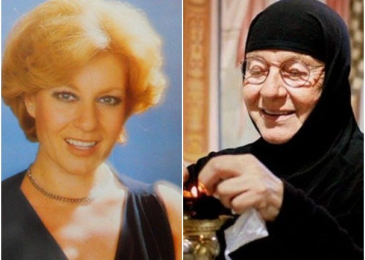 Μαίρη Αλεξοπούλου: Η τραγουδίστρια που έγινε μοναχή συγκλονίζει μετά τον χαμό της 18χρονης κόρης της – «Κόντευα να τρελαθώ»