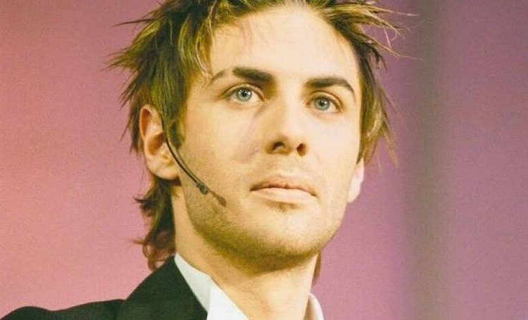 Νότης Χριστοδούλου: «Η μητέρα μου δεν αποδέχεται ότι είμαι ομοφυλόφιλος και υποδυόμουν τον straight»