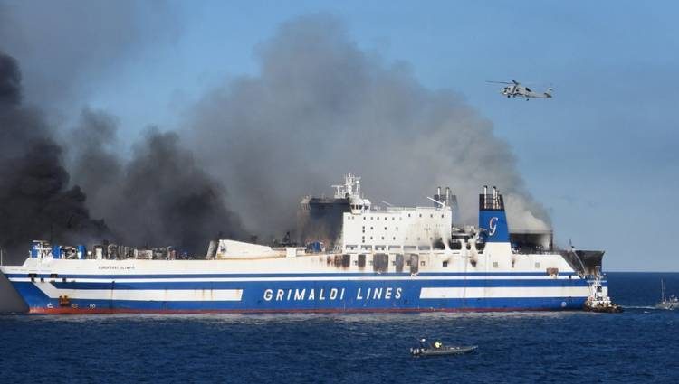 Σκληρές προσπάθειες για εντοπισμό των 10 αγνοουμένων στο πλοίο – 4η ημέρα αγωνίας