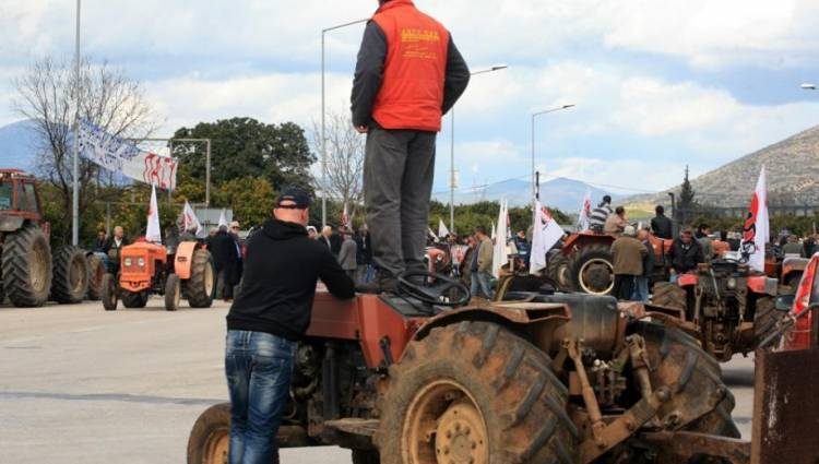Aγρότες Αιγίου: Μπλόκο διαρκείας στήνουν σήμερα στην εθνική Κορίνθου-Πατρών