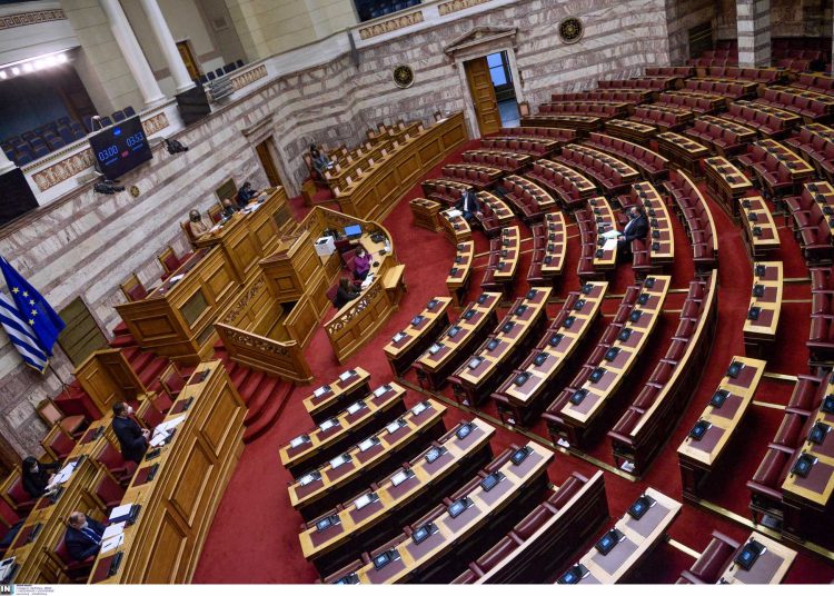 Βουλή: Υπερψηφίστηκε ο αναπτυξιακός νόμος – Θα αποτελέσει τη βάση του νέου παραγωγικού μοντέλου της χώρας