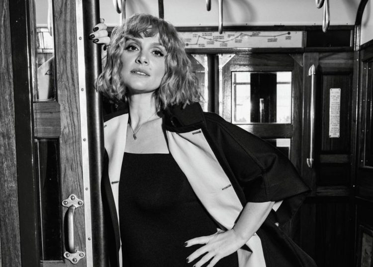 Ελεωνόρα Ζουγανέλη: «Άργησα να αγαπήσω το σώμα μου» – Η «μάχη» με τα κιλά, το bullying, και ο γάμος