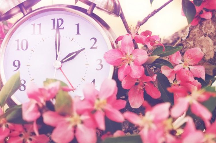 Θερινή ώρα από σήμερα-Μία ώρα μπροστά τα ρολόγια