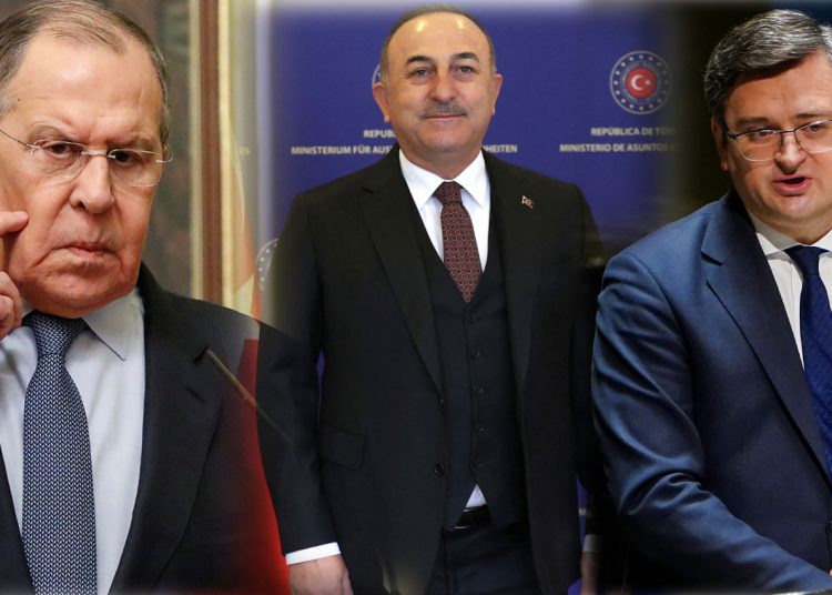 Πόλεμος στην Ουκρανία: Στην Τουρκία η πρώτη συνάντηση των ΥΠΕΞ μετά την εισβολή, παρουσία Τσαβούσογλου
