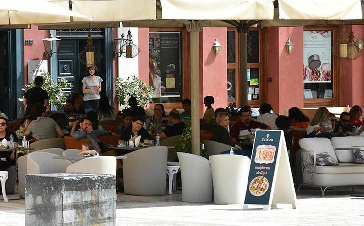 Εστίαση: Άφαντοι οι πελάτες τις καθημερινές, πτώση έως κι 80% – Ακρίβεια, Καιρός, Πόλεμος, τρίπτυχο προβλημάτων