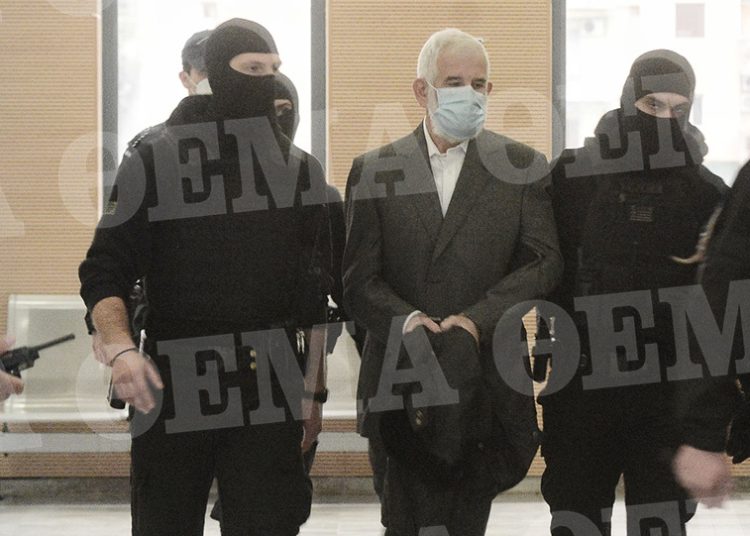 Ξεκίνησε η δίκη Φιλιππίδη-Λύγισε η Πηνελόπη Αναστασοπούλου όταν τον είδε