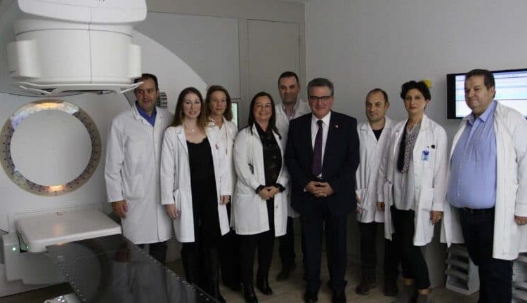 Πάτρα: Θεραπείες ογκολογικών ασθενών στο ΠΓΝΠ με μηχάνημα του 1998! – Κίνδυνος να μεγαλώσει η λίστα αναμονής