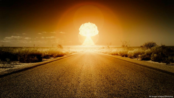 Πυρηνικά: Και αν πατήσει κάποιος το κουμπί; Δέκα πράγματα που πρέπει να κάνουμε για να σωθούμε