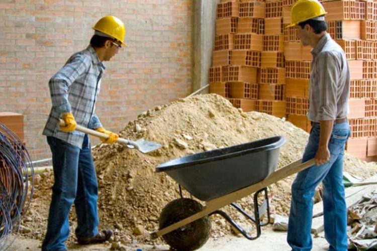 Οικοδόμοι Ηλείας: Απεργία την Τετάρτη και συγκέντρωση έξω από τη ΔΕΗ Πύργου