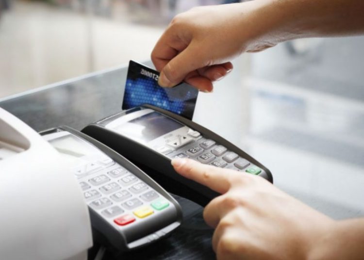 Πώς θα παρακολουθεί η εφορία ταμειακές μηχανές και POS