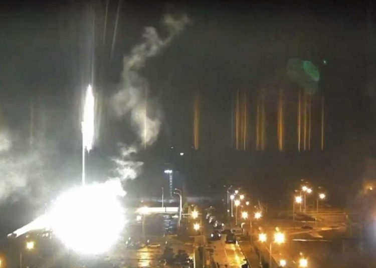 Σοκ σε όλο τον πλανήτη: Στα «χέρια» των ρωσικών δυνάμεων το πυρηνικό εργοστάσιο της Ζαπορίζια