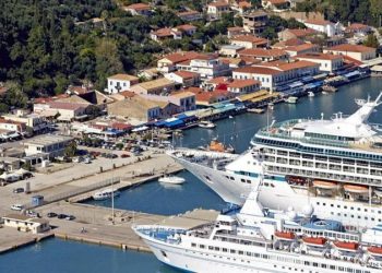 Κατάκολο: Τα πρώτα καράβια ήρθαν αλλά δεν κατέβασαν επιβάτες-Ανήσυχοι οι επιχειρηματίες