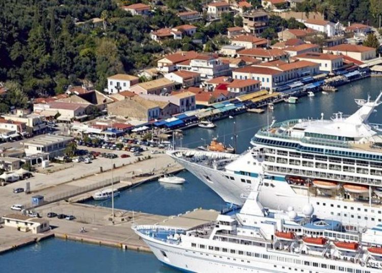 Κατάκολο: Τα πρώτα καράβια ήρθαν αλλά δεν κατέβασαν επιβάτες-Ανήσυχοι οι επιχειρηματίες