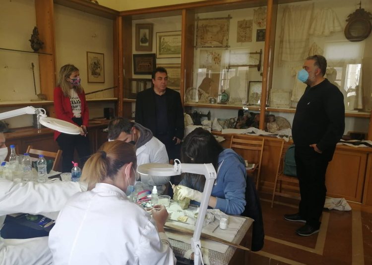 Συντήρηση στα εκθέματα του Λαογραφικού Μουσείου Πύργου