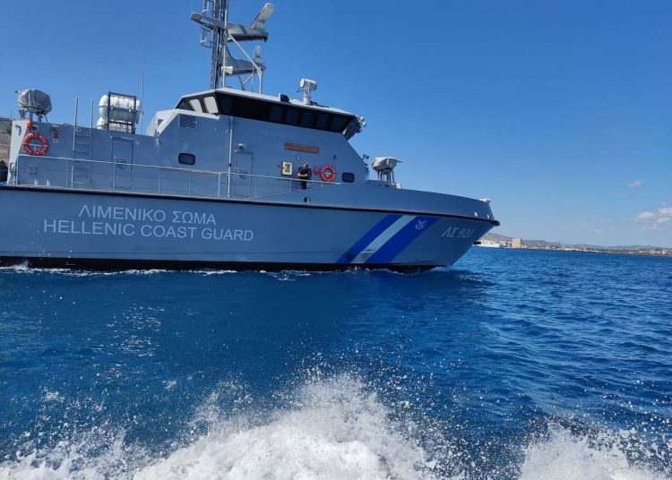 Κυλλήνη: Βυθίστηκε σκάφος αναψυχής μέσα στο λιμάνι