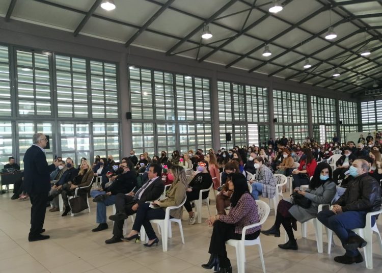 Μεγάλη προσέλευση στην εκδήλωση για τον σχολικό εκφοβισμό με ομιλητή τον ψυχίατρο Δημήτρη Σούρα