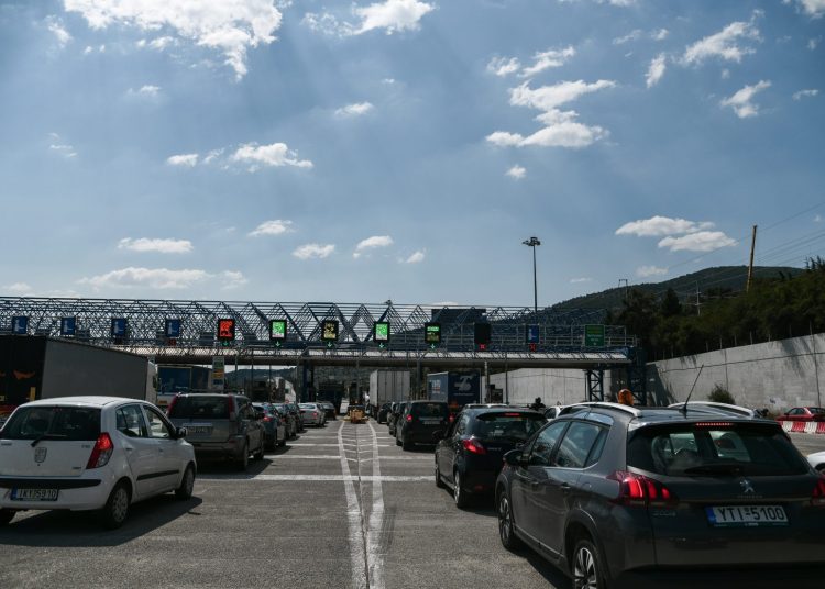 Καιρός: Κακοκαιρία μέσα στη Μεγάλη Εβδομάδα – Αισιοδοξία για το Πάσχα