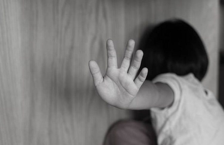 Χαμόγελο του Παιδιού: Κακοποίηση ανηλίκων στον Άγιο Παντελεήμονα – Ζούσαν με κατσαρίδες και ποντίκια