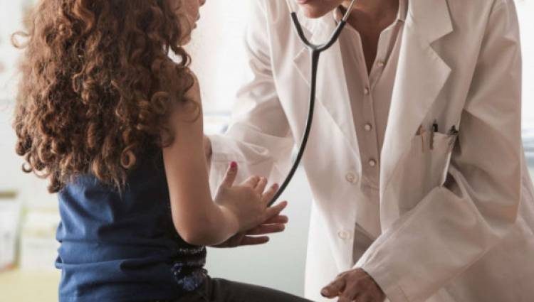 Οξεία ηπατίτιδα παιδιών: Συμπτώματα & αντιμετώπιση – Τι γνωρίζουμε μέχρι τώρα