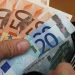 Μέσα στην Μεγάλη βδομάδα το επίδομα 200 ευρώ και οι συντάξεις