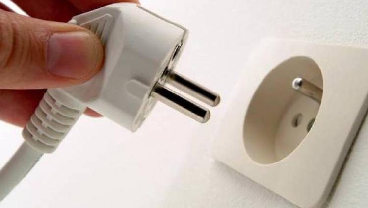 Οι ηλεκτρικές συσκευές… βαμπίρ που μας «τρώνε» χρήμα
