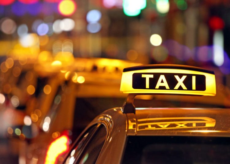 Αμαλιάδα: Αναβρασμός στους οδηγούς Ταξί καθώς μειώνονται οι πιάτσες