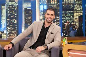 Σπύρος Νικολαΐδης: Το μόντελινγκ, η υποκριτική και η κατάθλιψη