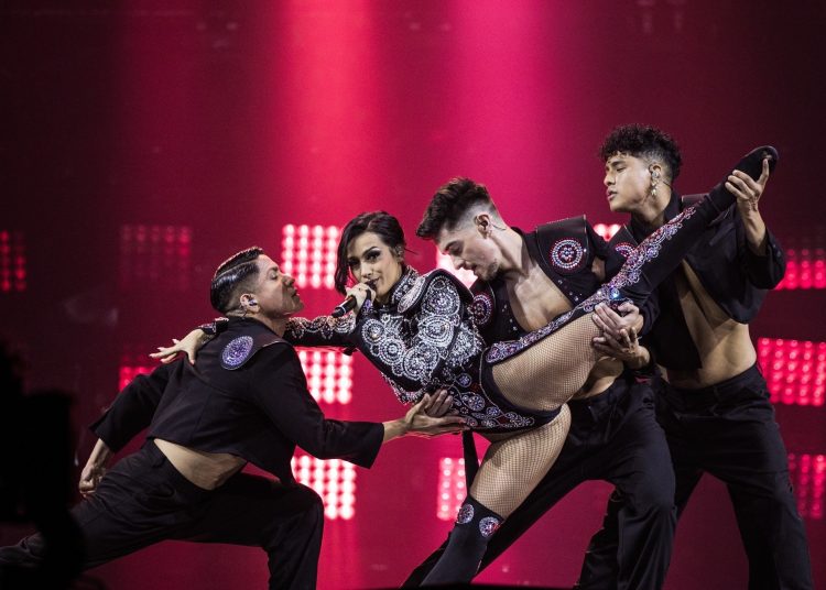 Eurovision: Ποια είναι η Chanel που έκανε την Ευρώπη να παραμιλάει