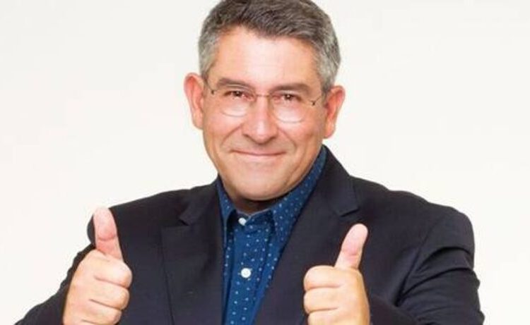 Ο Άκης Παυλόπουλος πάει στον ΣΚΑΪ