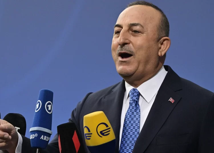 Μεβλούτ Τσαβούσογλου: Φινλανδία και Σουηδία στηρίζουν τους τρομοκράτες του PKK – Ο λαός μας δεν θέλει να μπουν στο ΝΑΤΟ